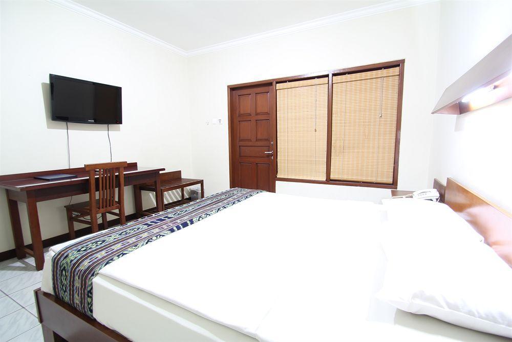 Paradiso Beach Inn Kuta Lombok Exterior foto