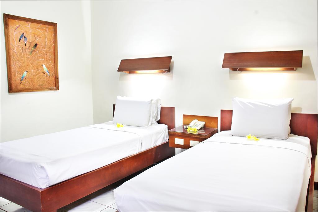 Paradiso Beach Inn Kuta Lombok Exterior foto
