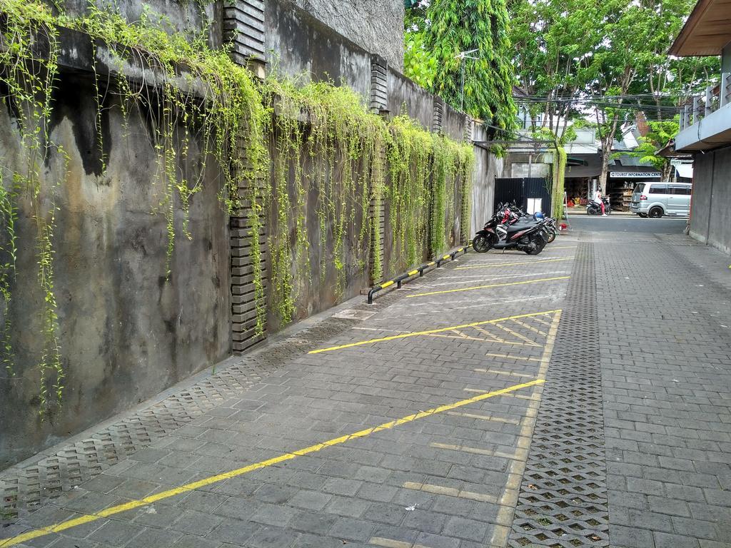 Paradiso Beach Inn Kuta Lombok Exterior foto