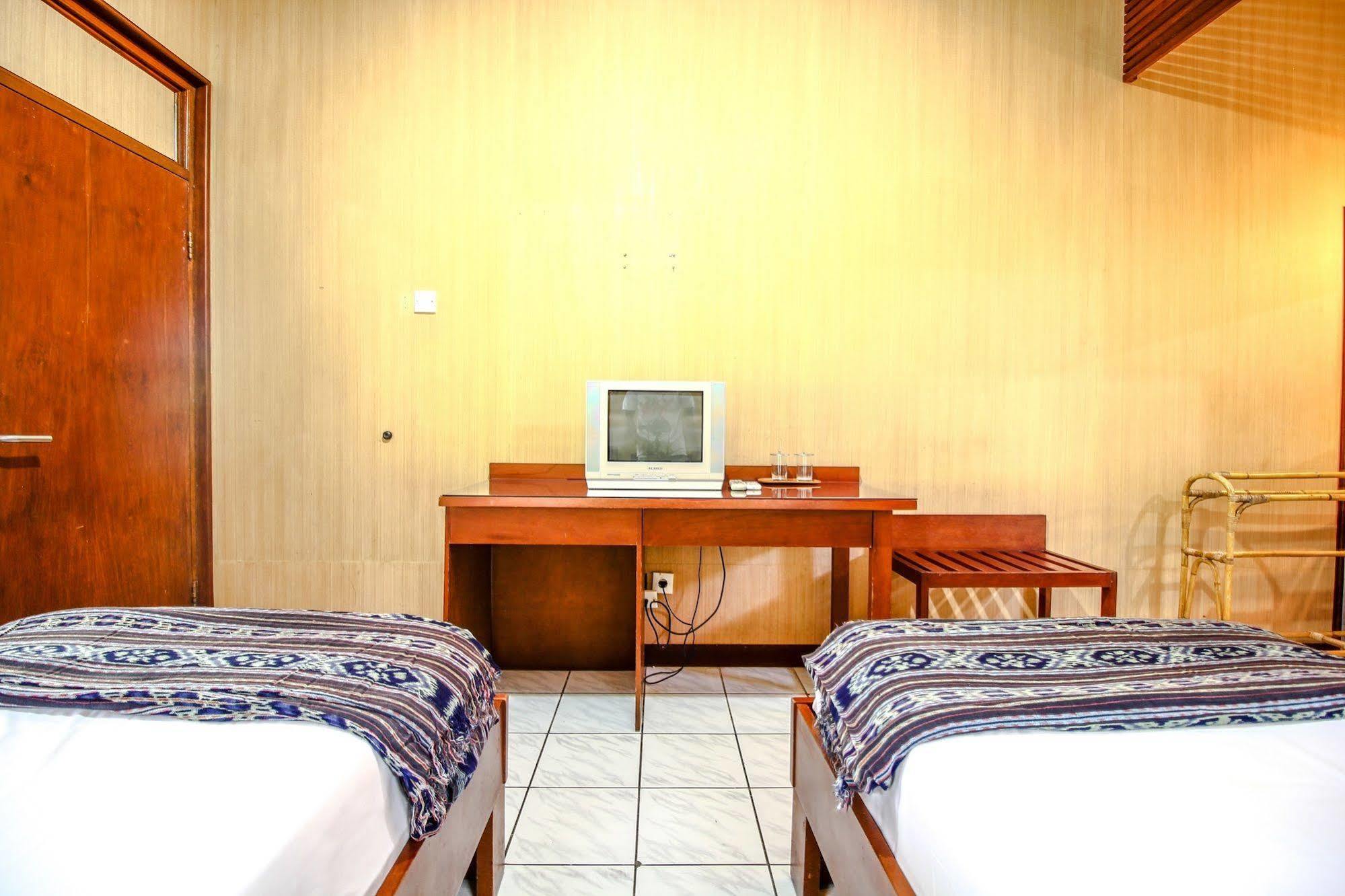 Paradiso Beach Inn Kuta Lombok Exterior foto